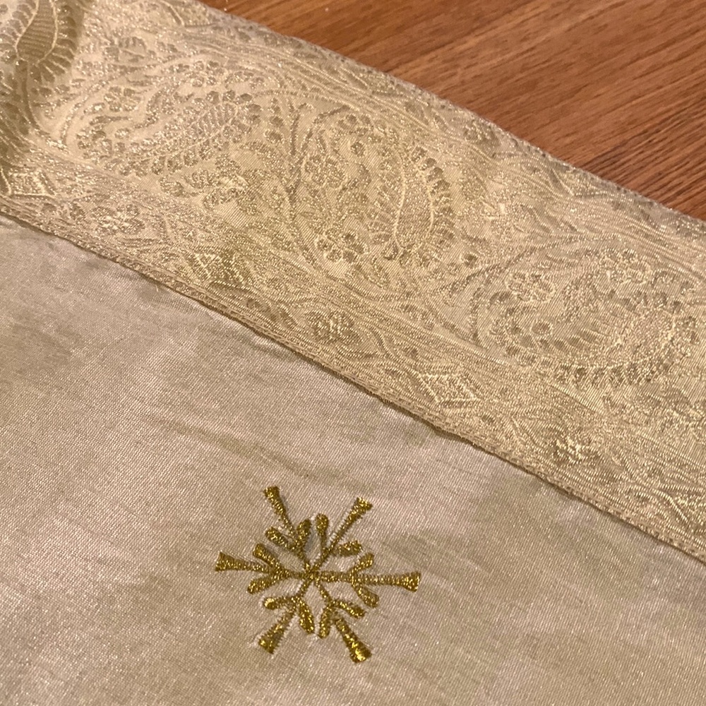 Christmas Tree Skirt